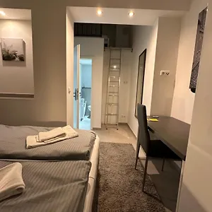 Estelada Boarding - Bogenhausen Aparthotel